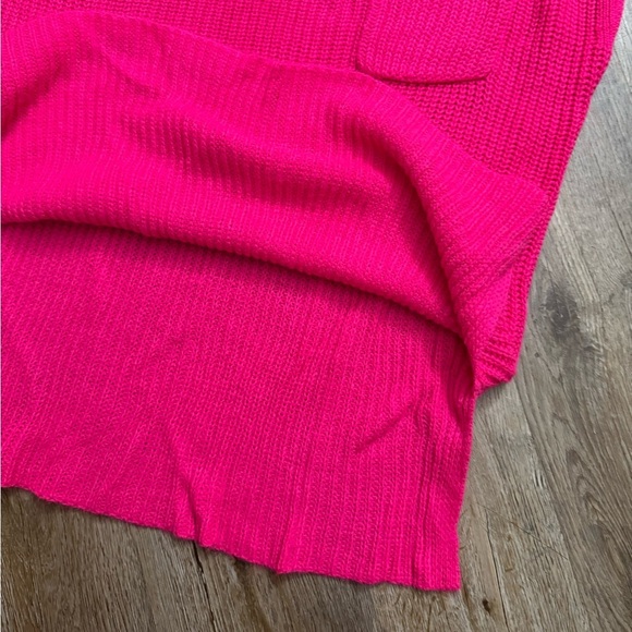 Haptics • Hot Pink Loose Knit Sleeveless Sweater - Picture 5 of 9